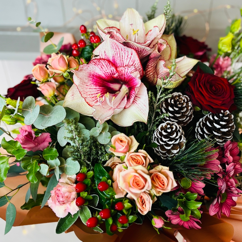 Amarylis Bloom Bouquet