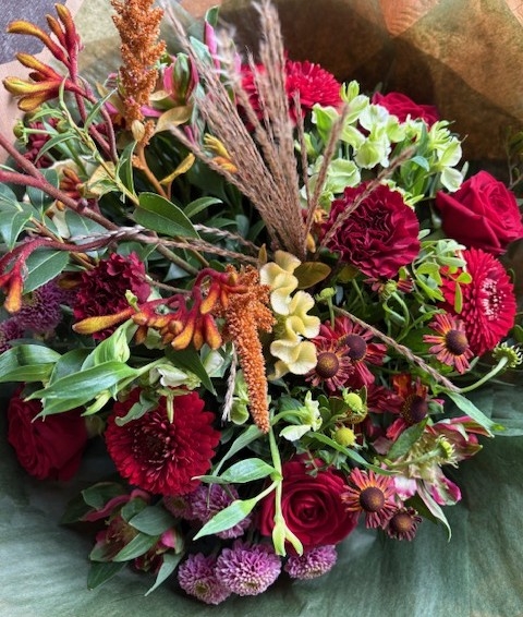 Weyhill Ruby Garden Bouquet