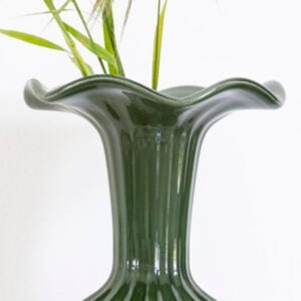 Vintage Style Dark Green Vase - Ripple Neck