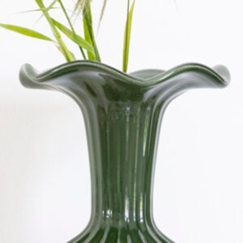 Vintage Style Dark Green Vase - Ripple Neck